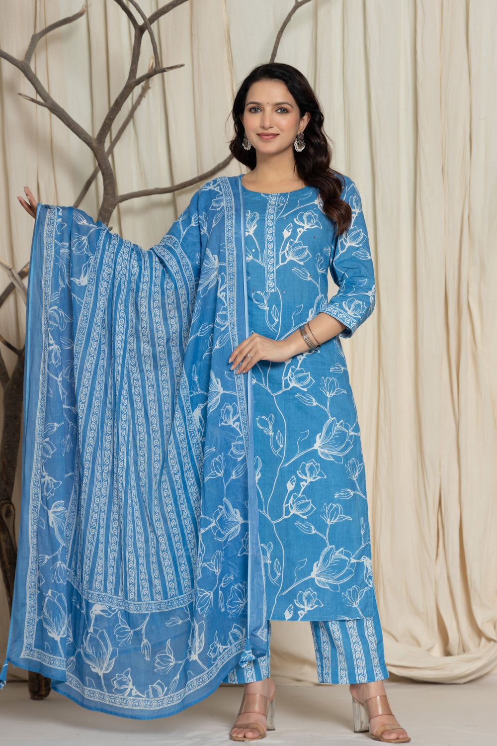 Elevate  Sky Blue Botanical Printed Ethnic Kurta Set
