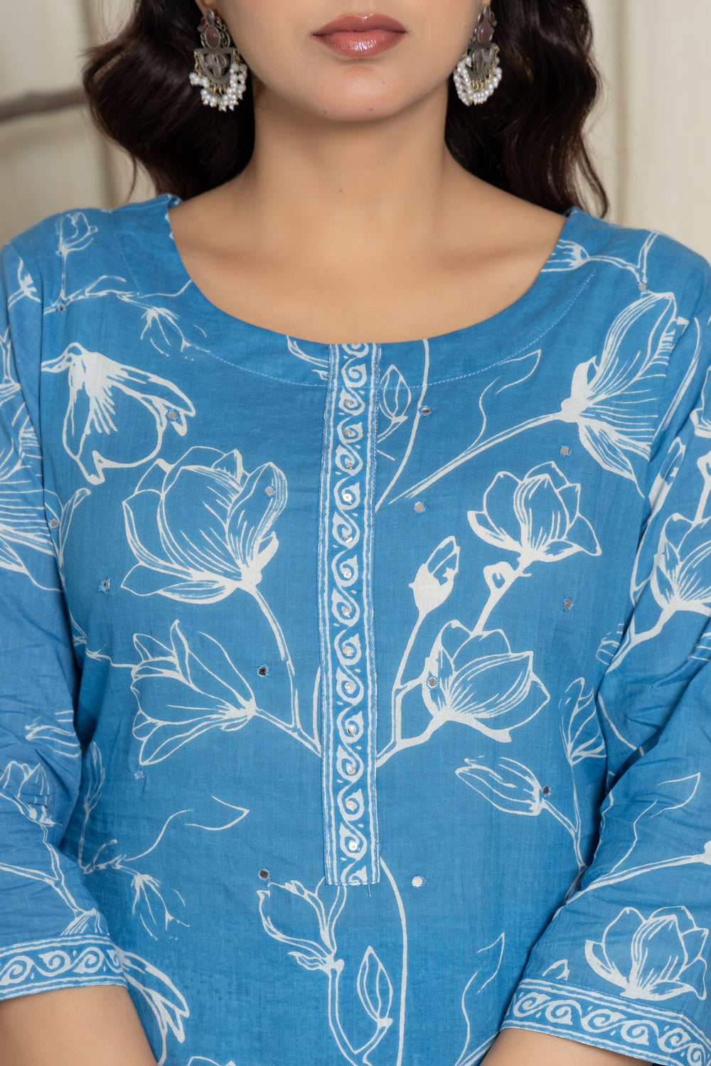 Elevate  Sky Blue Botanical Printed Ethnic Kurta Set