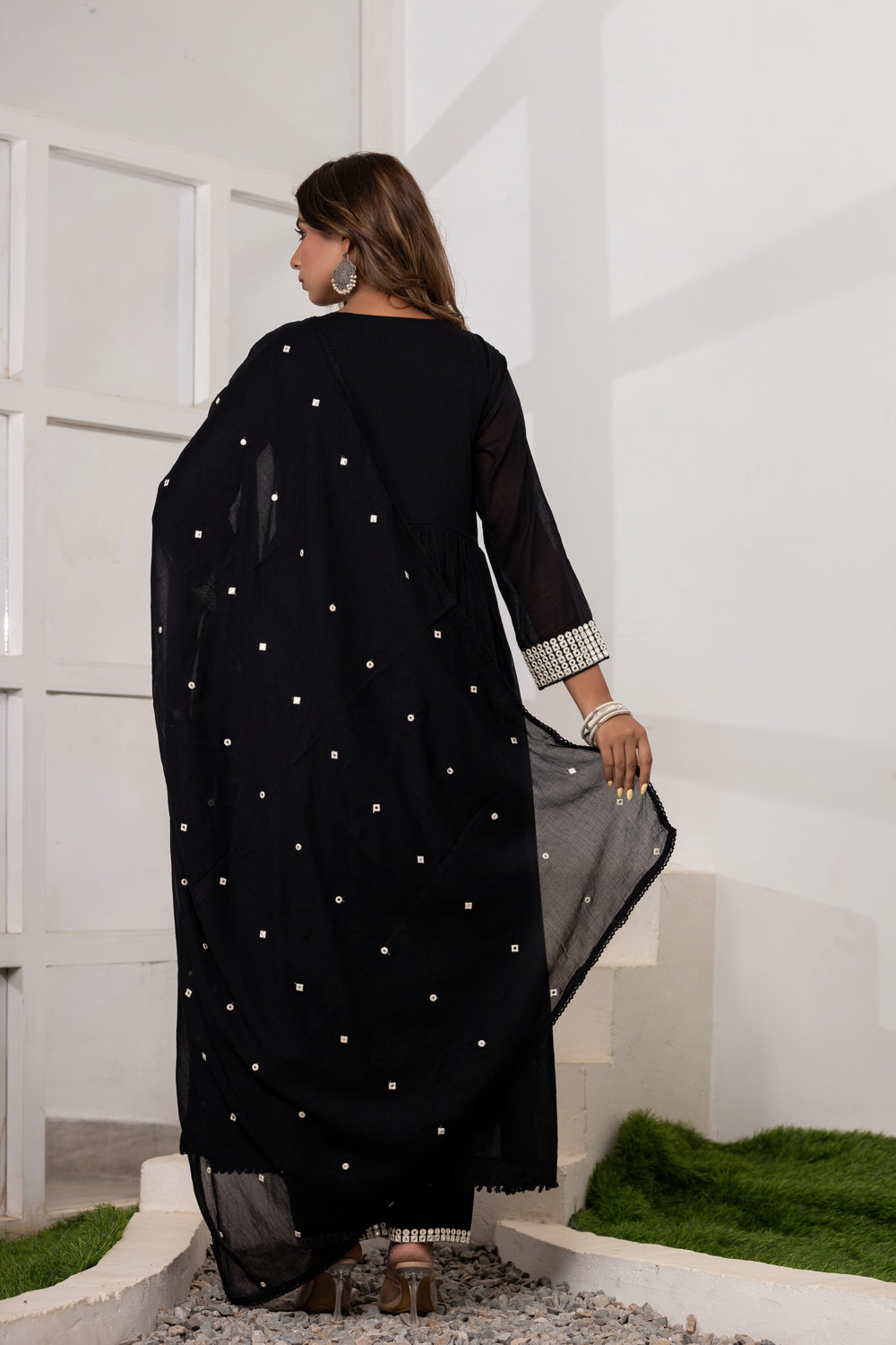Soul Armor Embellished V-Neck Anarkali Kurta Set