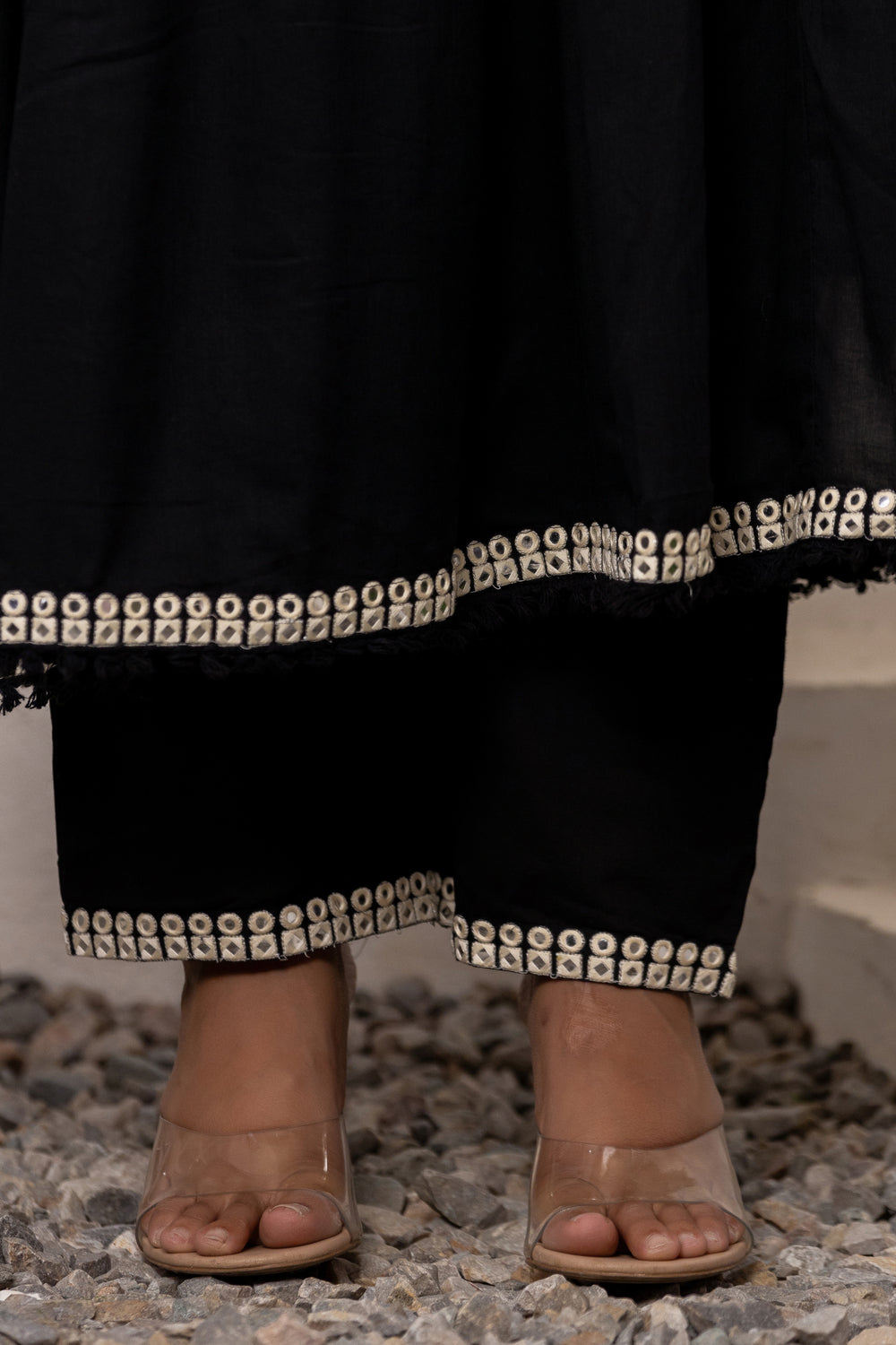 Soul Armor Embellished V-Neck Anarkali Kurta Set