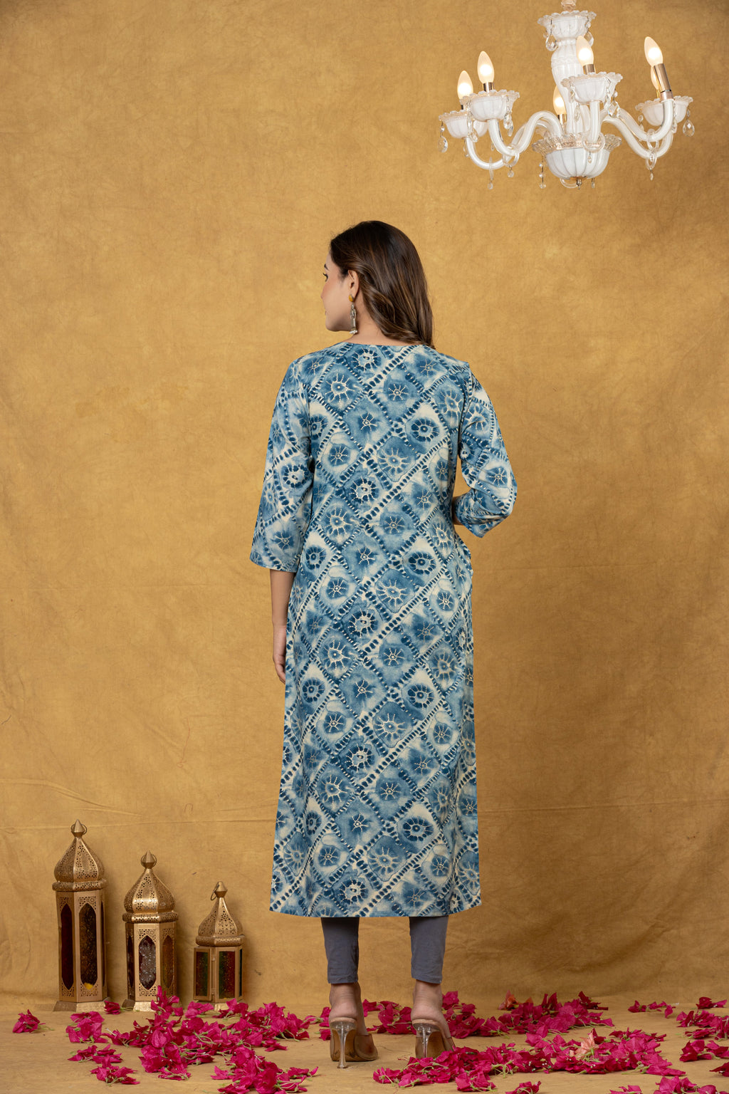 Elevate Geometric Pattern Printed Straight Kurta