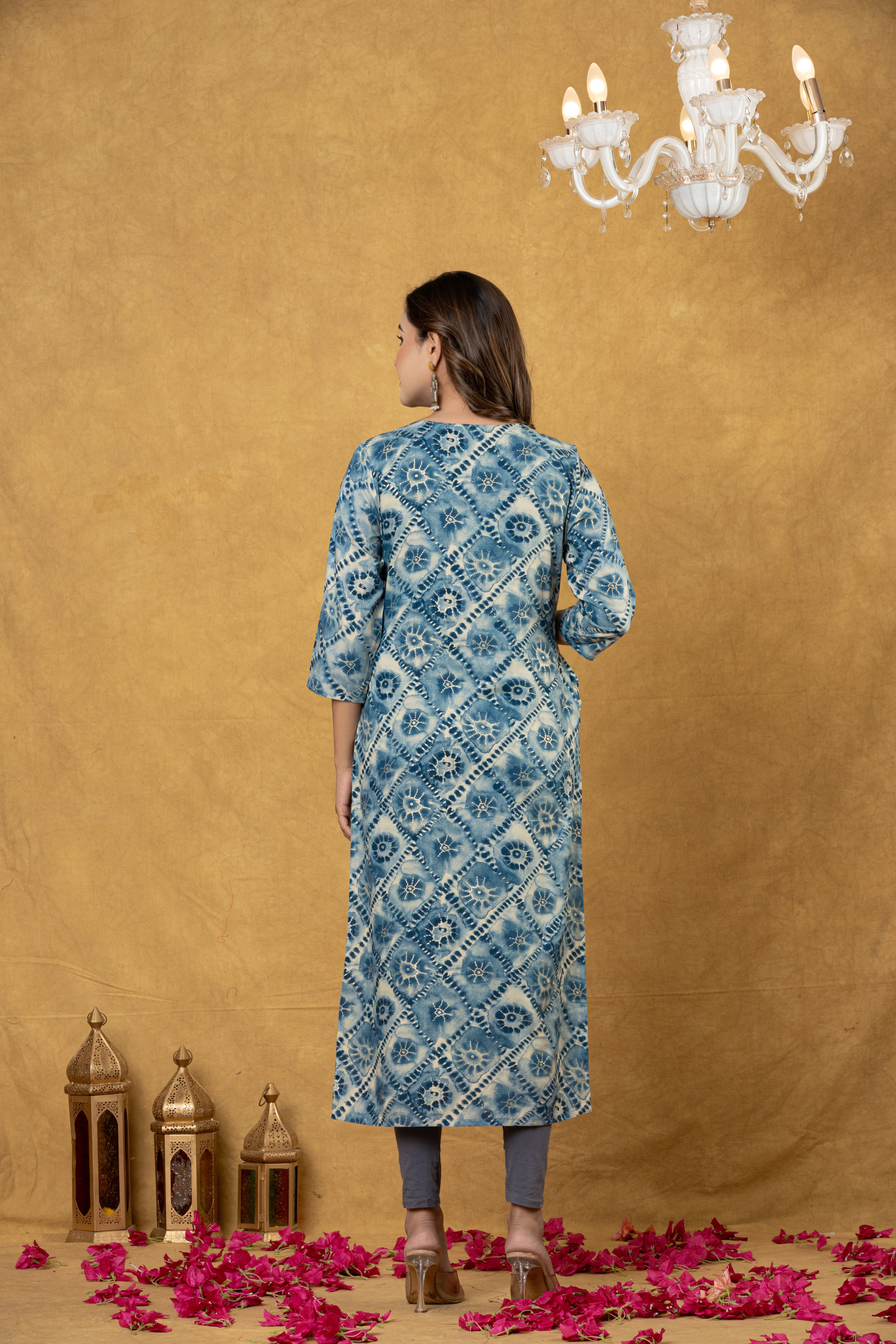 Elevate Geometric Pattern Printed Straight Kurta