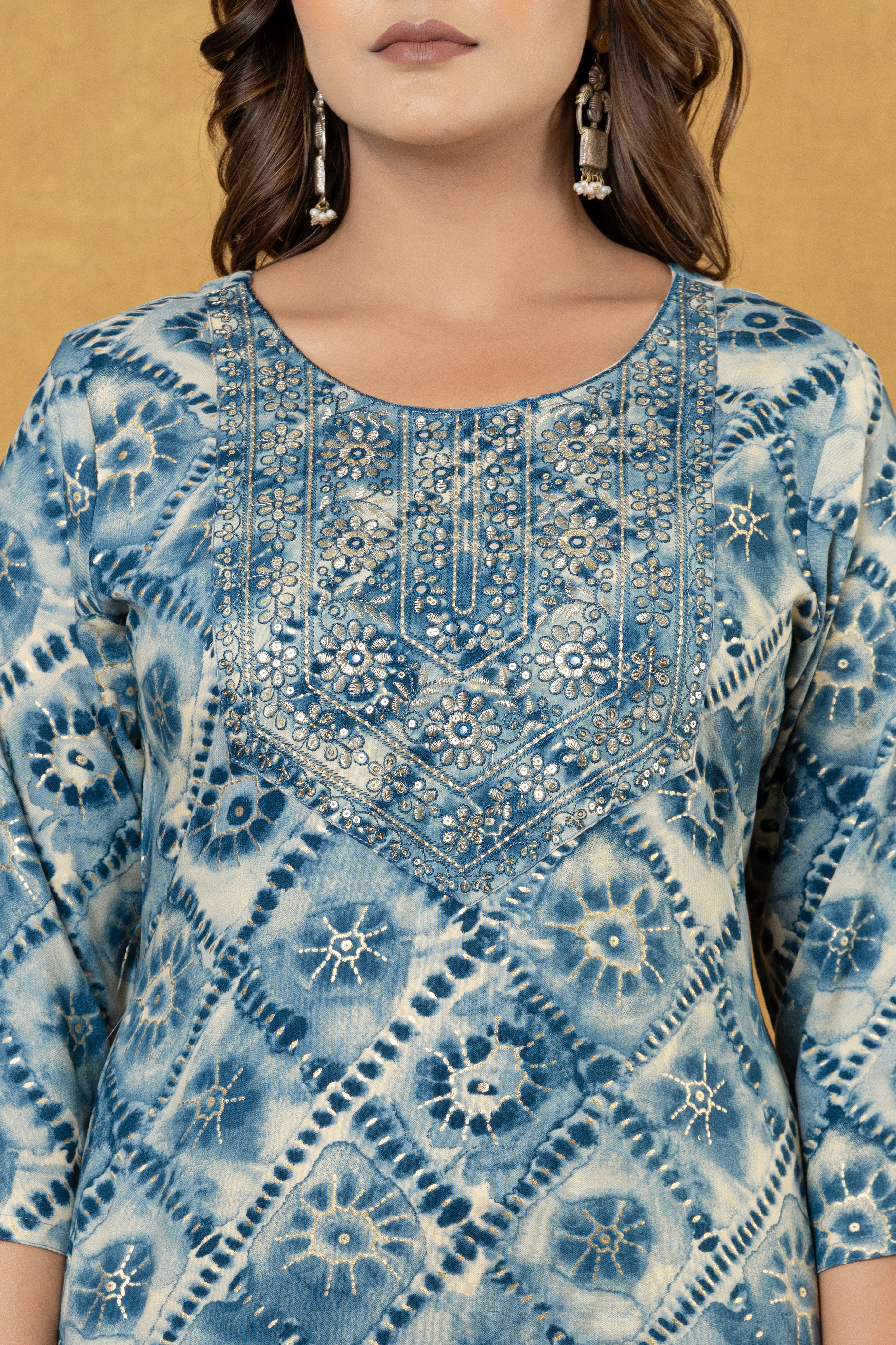 Elevate Geometric Pattern Printed Straight Kurta