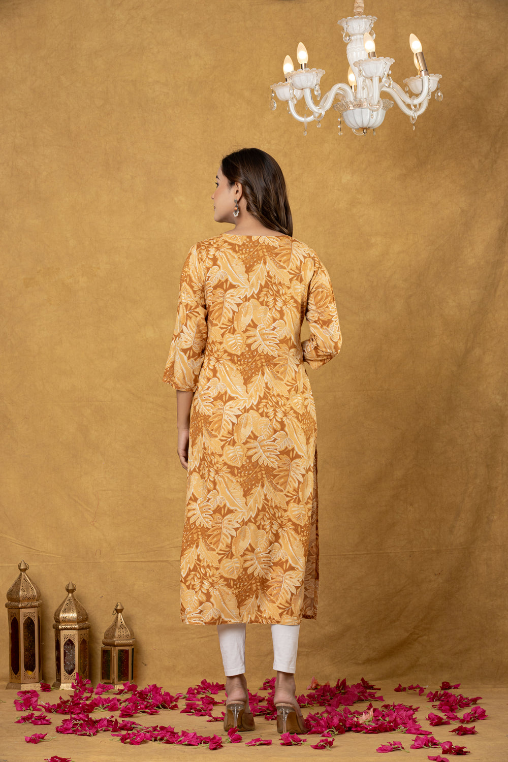 Elevate All-Over Leaf Print Straight Fit Kurta