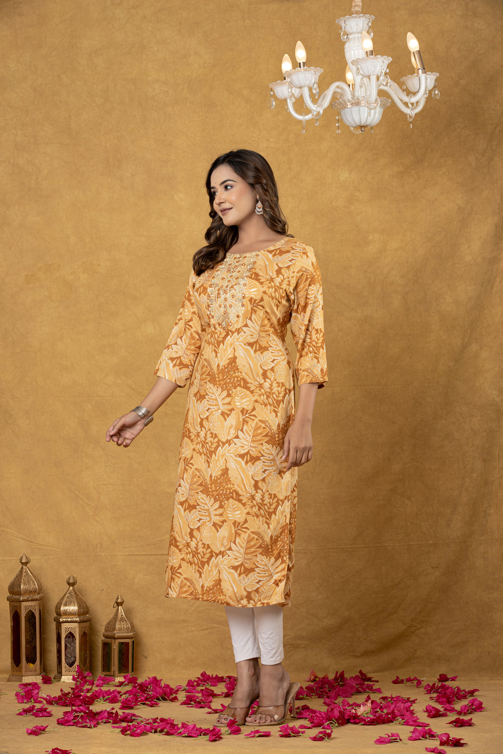Elevate All-Over Leaf Print Straight Fit Kurta