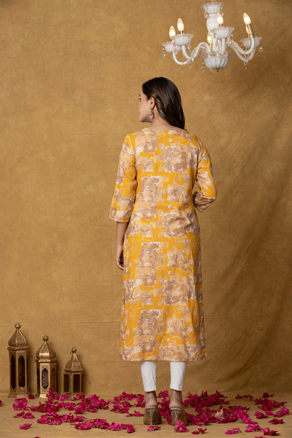 Elevate Modern Abstract Design Three-Quarter Sleeve Kurta