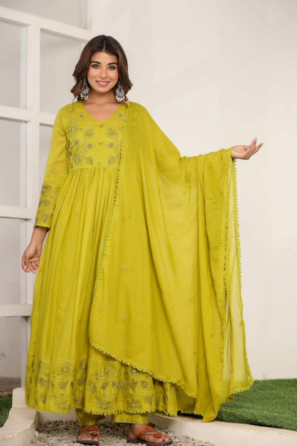Soul Armor Embroidered Anarkali Kurtaa Set