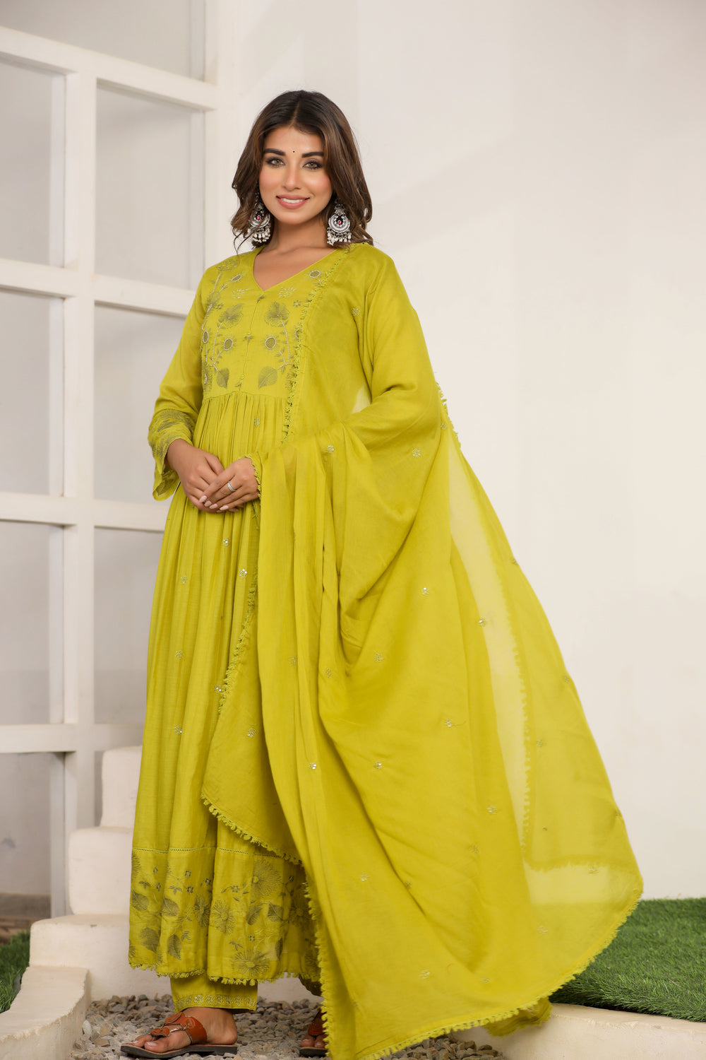 Soul Armor Embroidered Anarkali Kurtaa Set