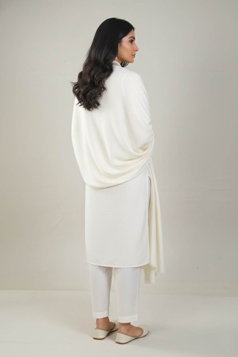 Elevate Elegant Solid Woolen Shawl