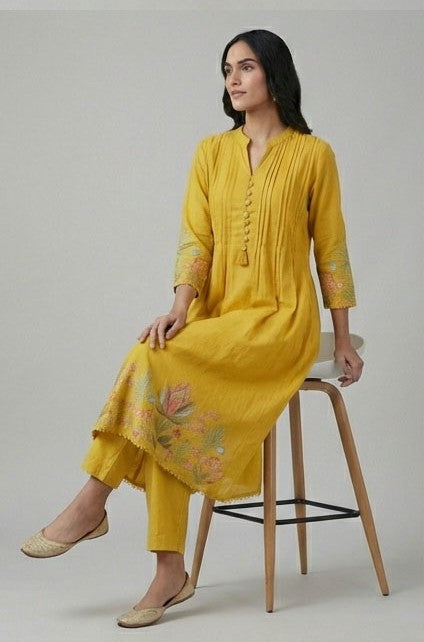 Soul Armor Ladies 3 Piece Kurti Set Featuring Embroidered Kurta, Bottom and Dupatta