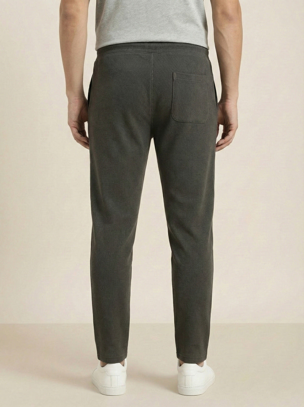 On-Vers Mens Solid Casual Track Pant.