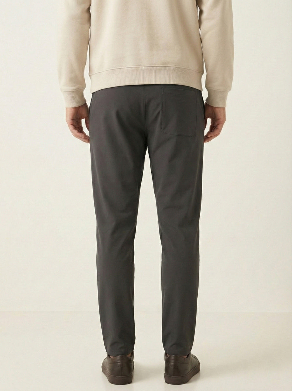 On Vers Mens Solid  Lightweight Comfort Fit Track Pant.