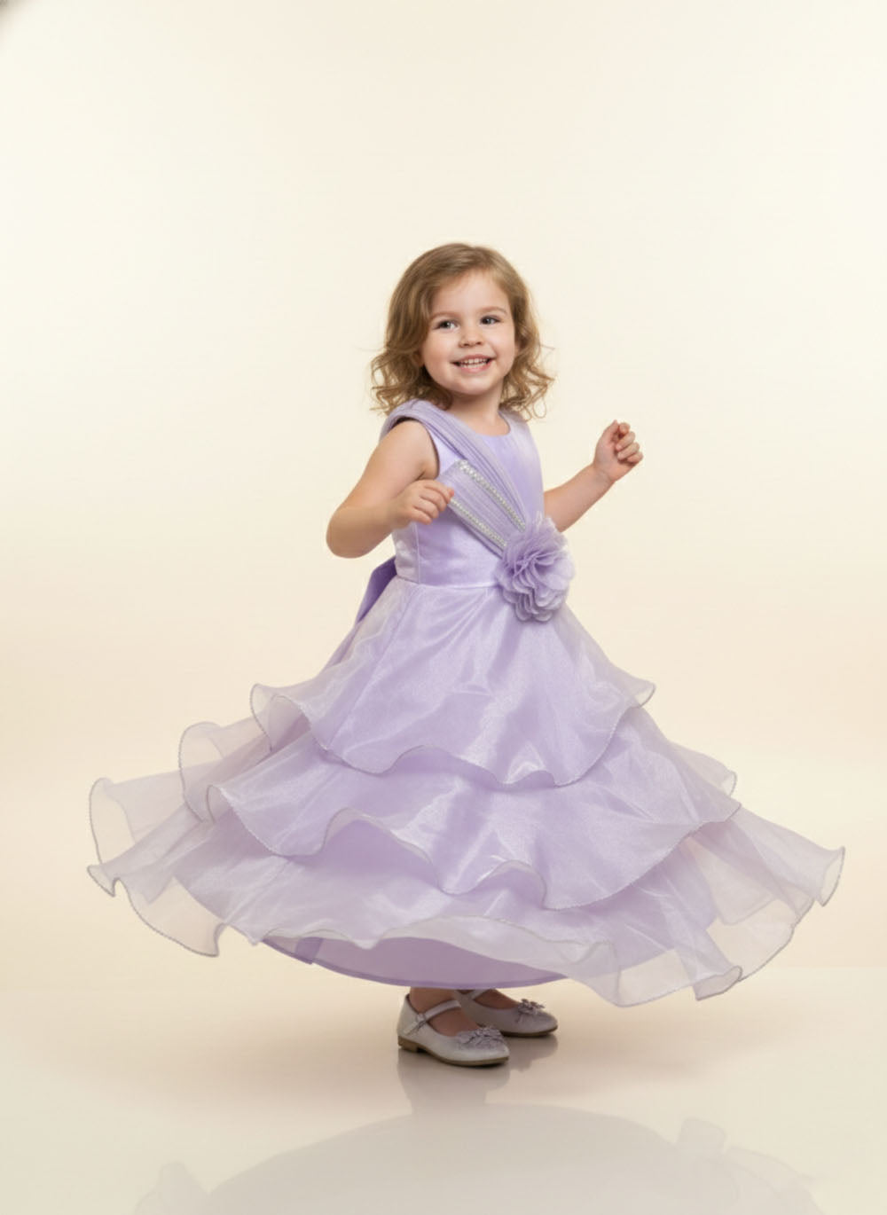 Katibi elegant purple occasion gown.