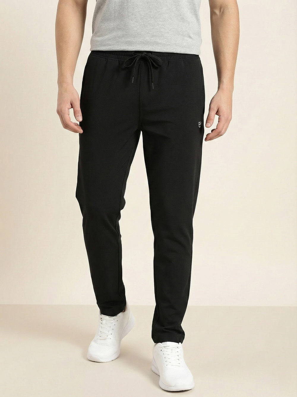 On Vers Mens Solid  Lightweight Comfort Fit Track Pant.