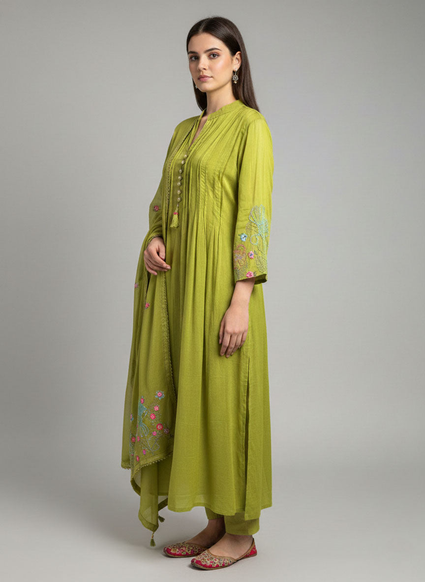 Soul Armor Ladies 3 Piece Kurti Set Featuring Embroidered Kurta, Bottom and Dupatta