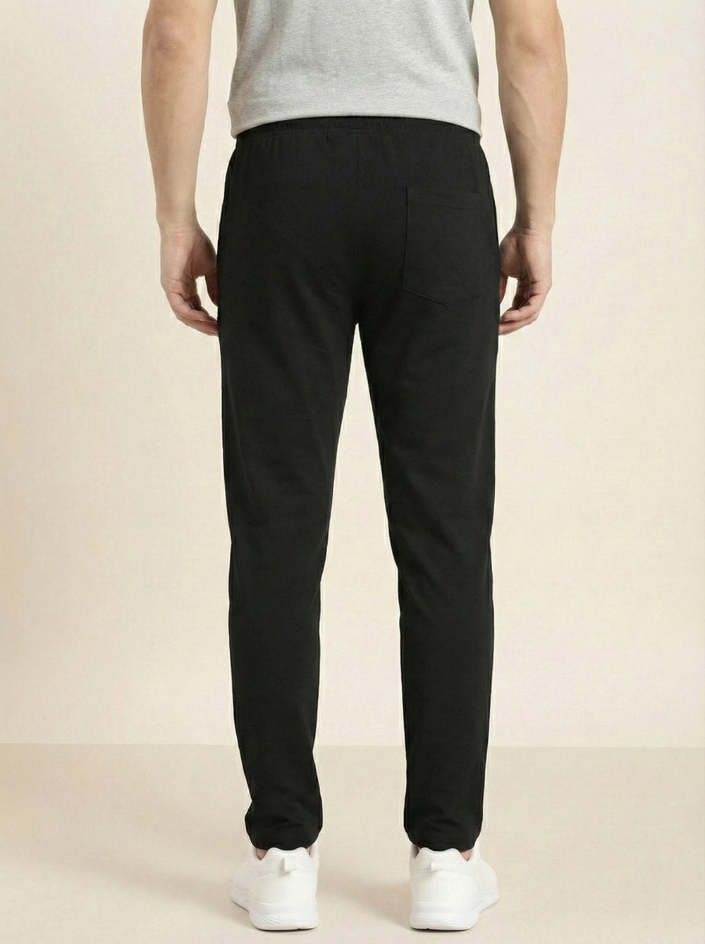 On Vers Mens Solid  Lightweight Comfort Fit Track Pant.