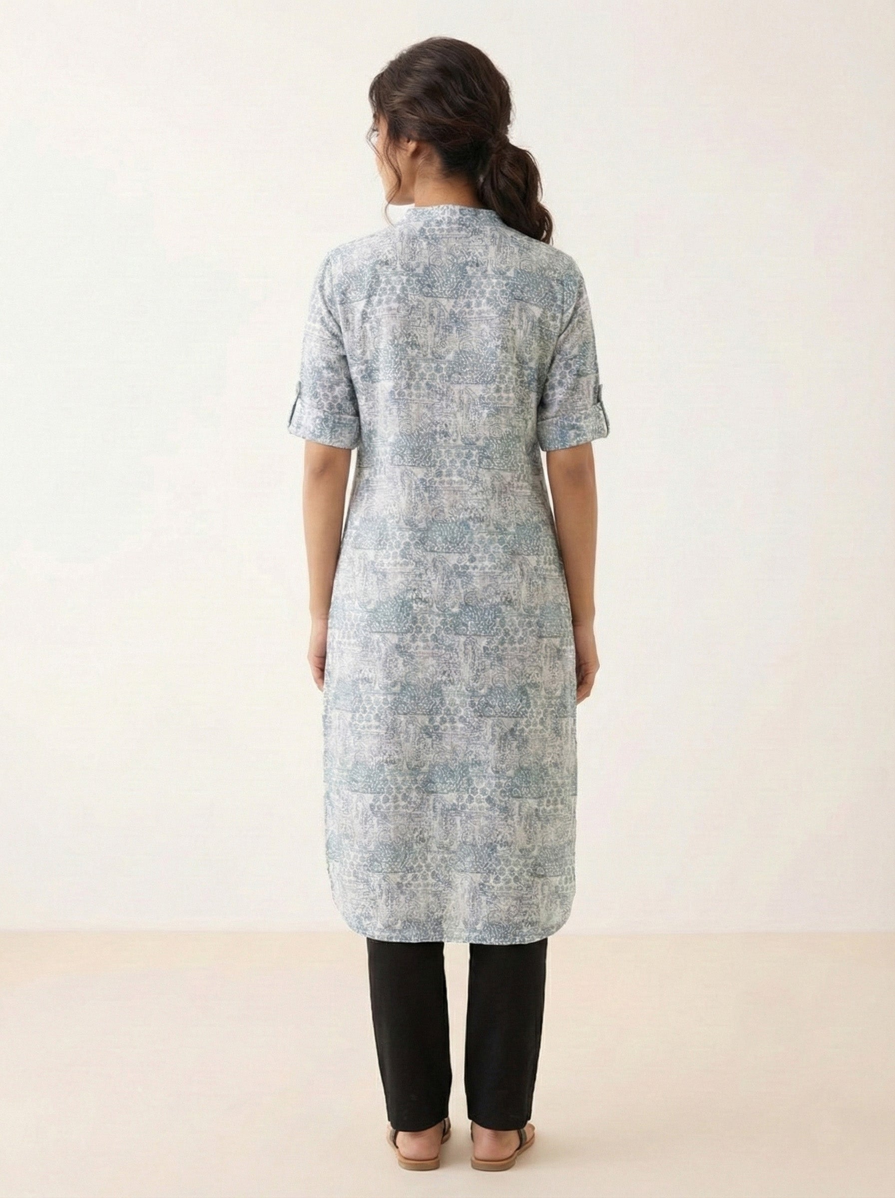 Soul Armor Ladies Printed Persia Mint Straight Kurti with Mandarin Collar and Half Sleeve