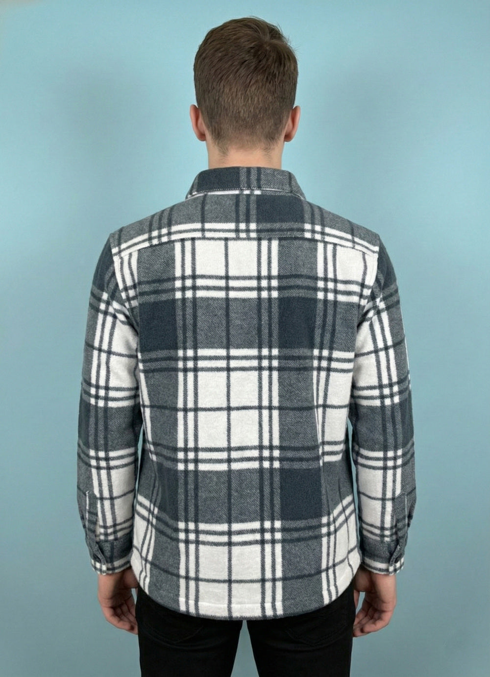 On-Vers Checkered Button-Down Mens Overshirt with Front Pockets