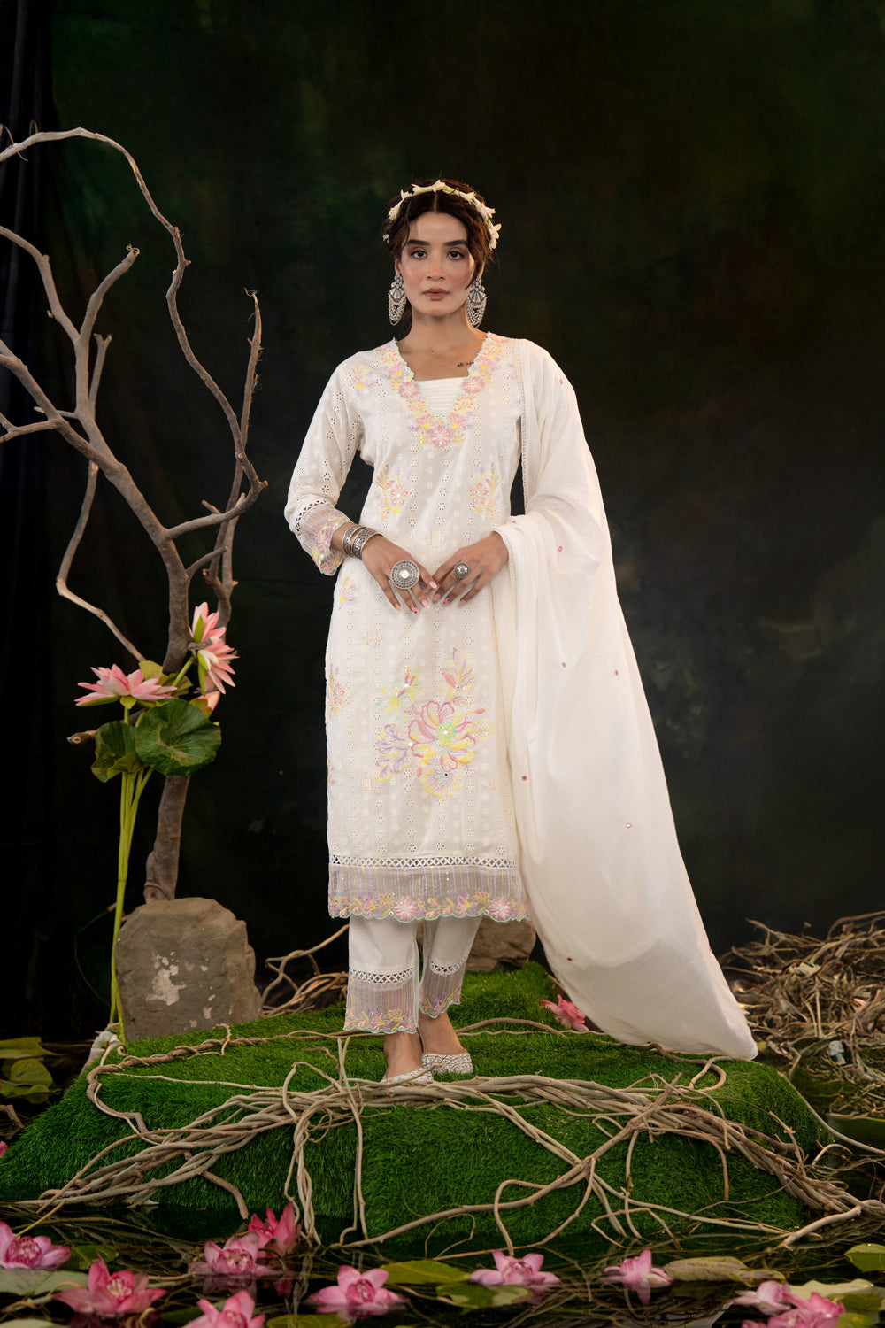 Soul Armor Floral Embroidered Kurta Set