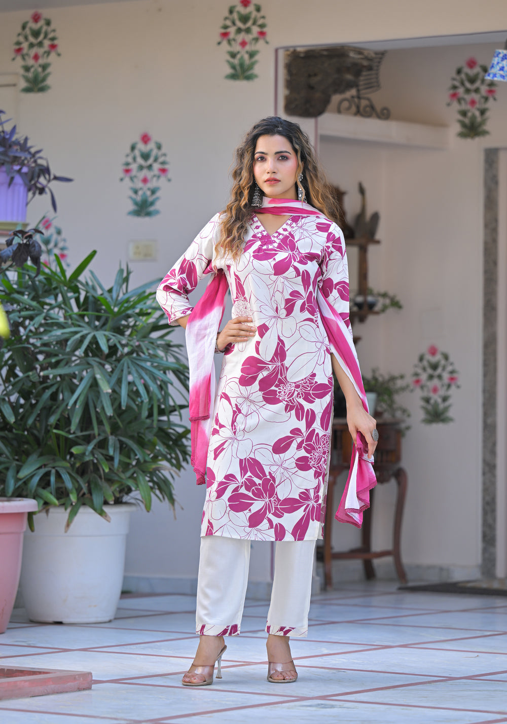 Soul Armor Floral Printed Kurta Pant Dupatta Set
