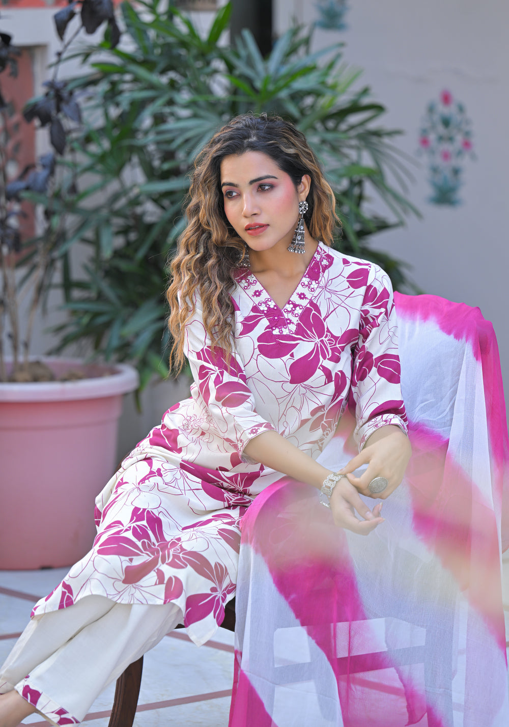 Soul Armor Floral Printed Kurta Pant Dupatta Set