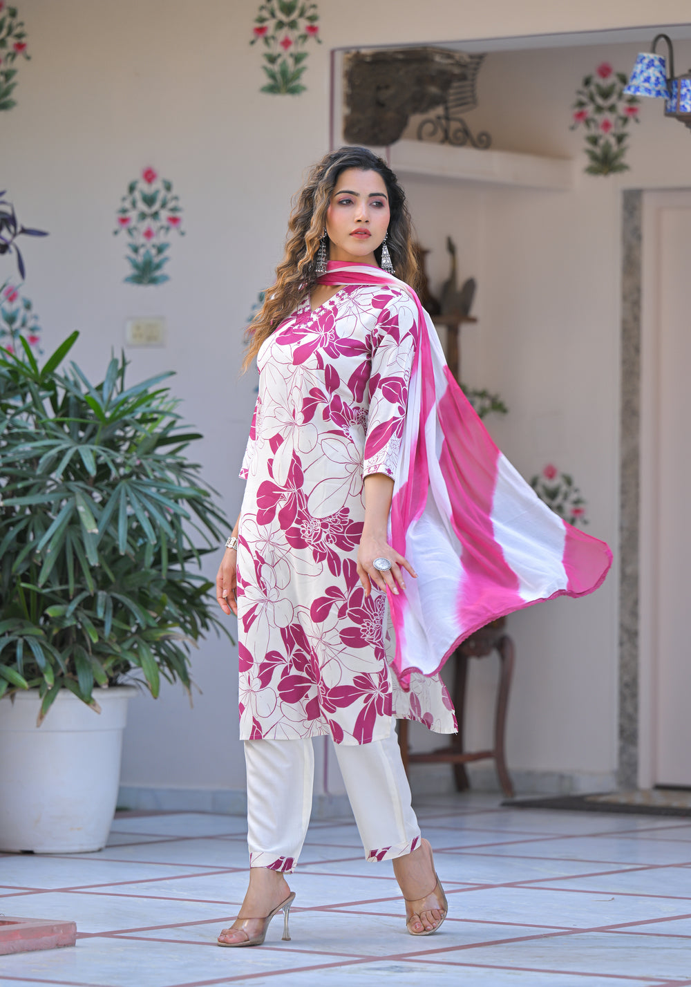 Soul Armor Floral Printed Kurta Pant Dupatta Set