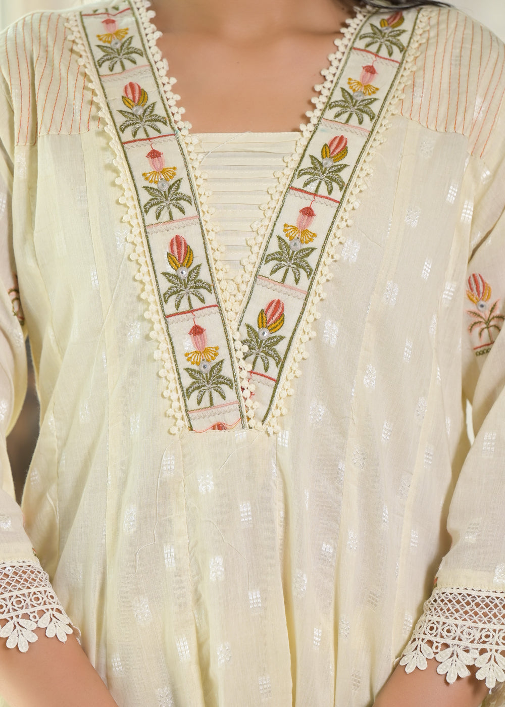 Soul Armor Elegant Embroidered Kurta Set