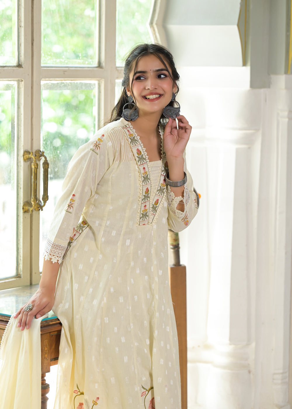 Soul Armor Elegant Embroidered Kurta Set