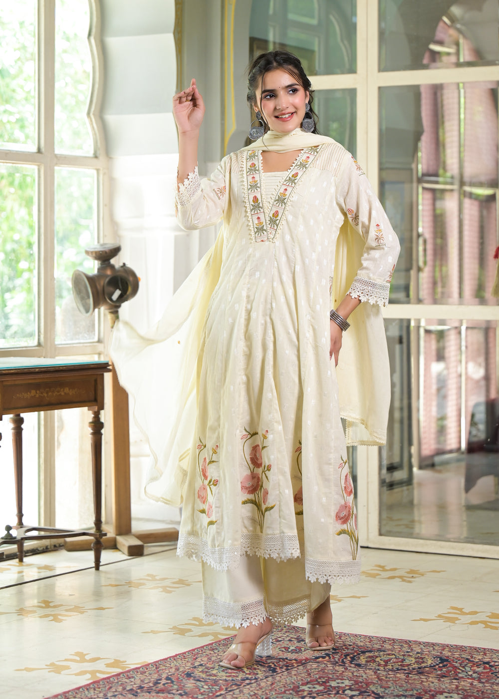 Soul Armor Elegant Embroidered Kurta Set