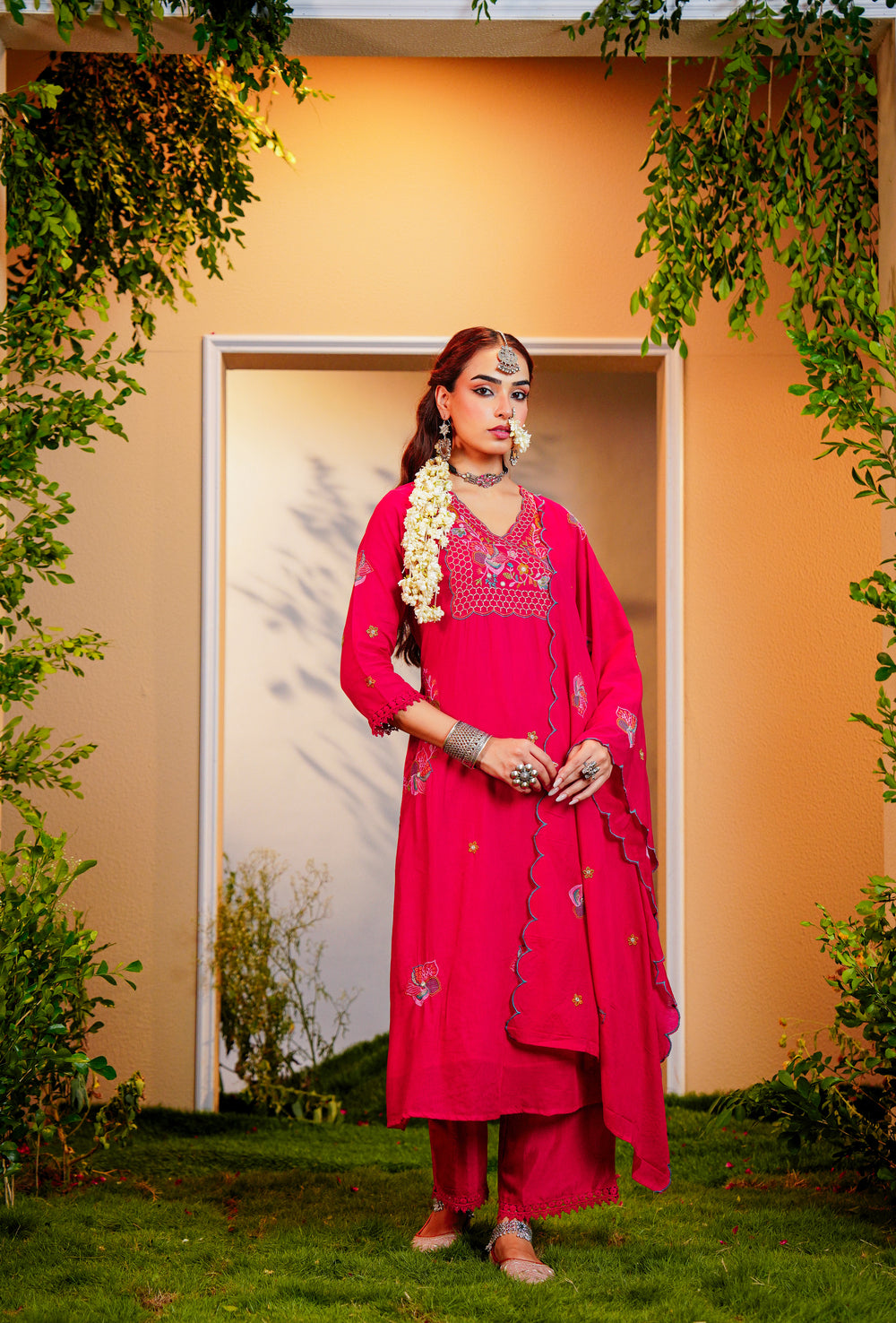 Soul Armor Ethnic Embellished Kurta Set