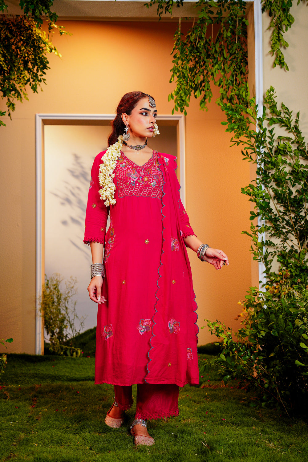 Soul Armor Ethnic Embellished Kurta Set