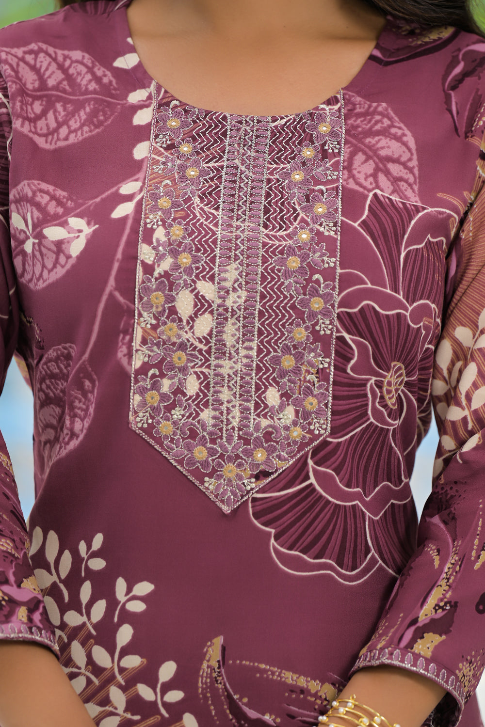 Soul Armor Floral Design Straight Kurta Set