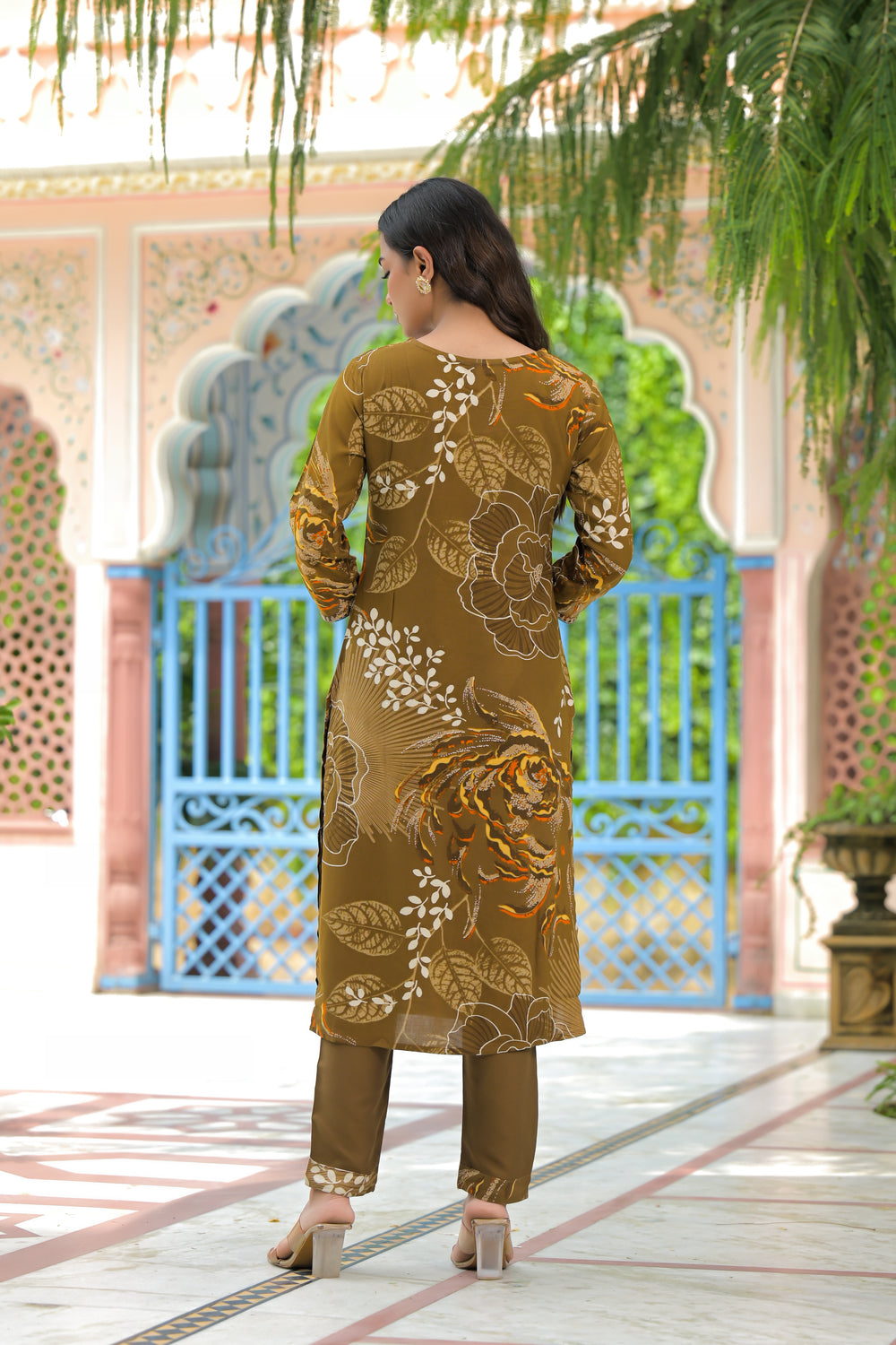 Soul Armor Floral Design Straight Kurta Set