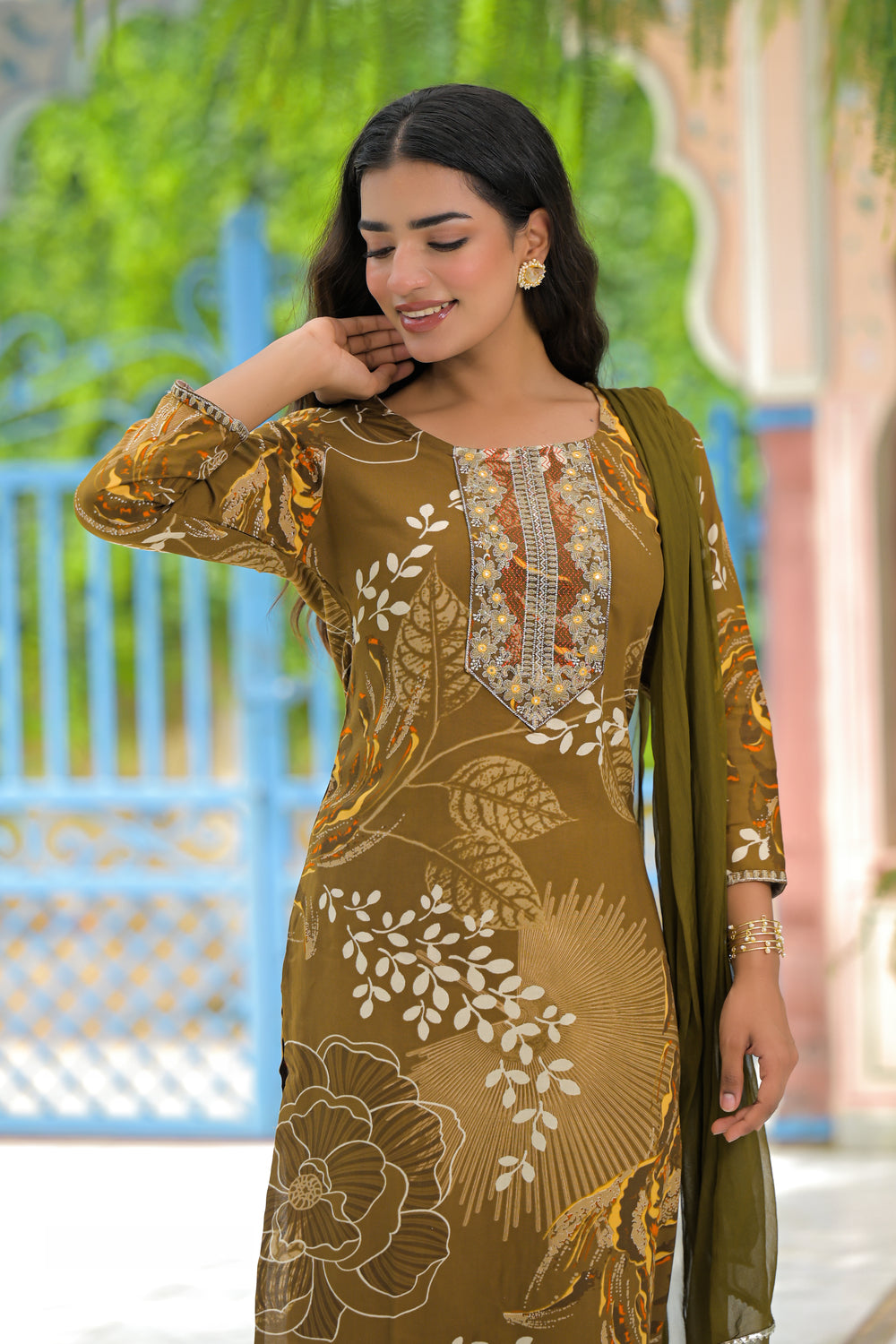 Soul Armor Floral Design Straight Kurta Set