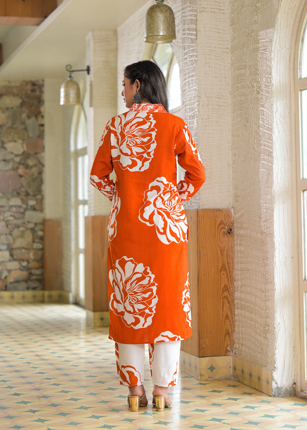 Soul Armor All-Over Floral Pattern Kurta Set