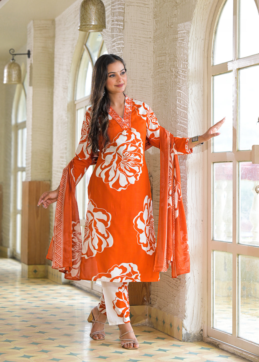 Soul Armor All-Over Floral Pattern Kurta Set