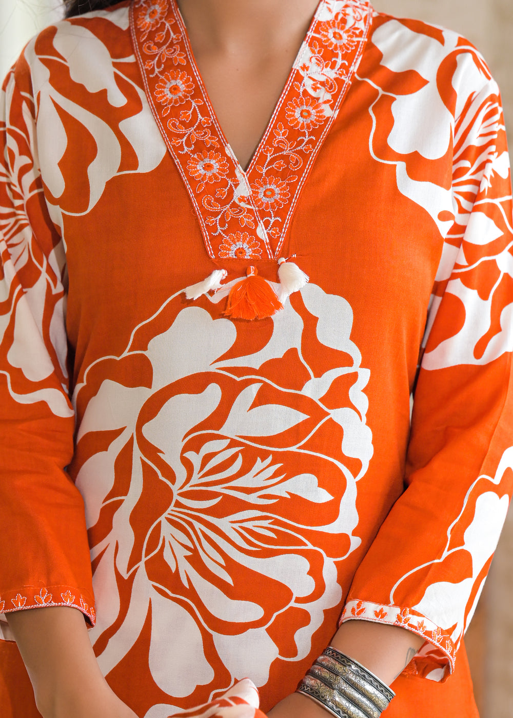 Soul Armor All-Over Floral Pattern Kurta Set