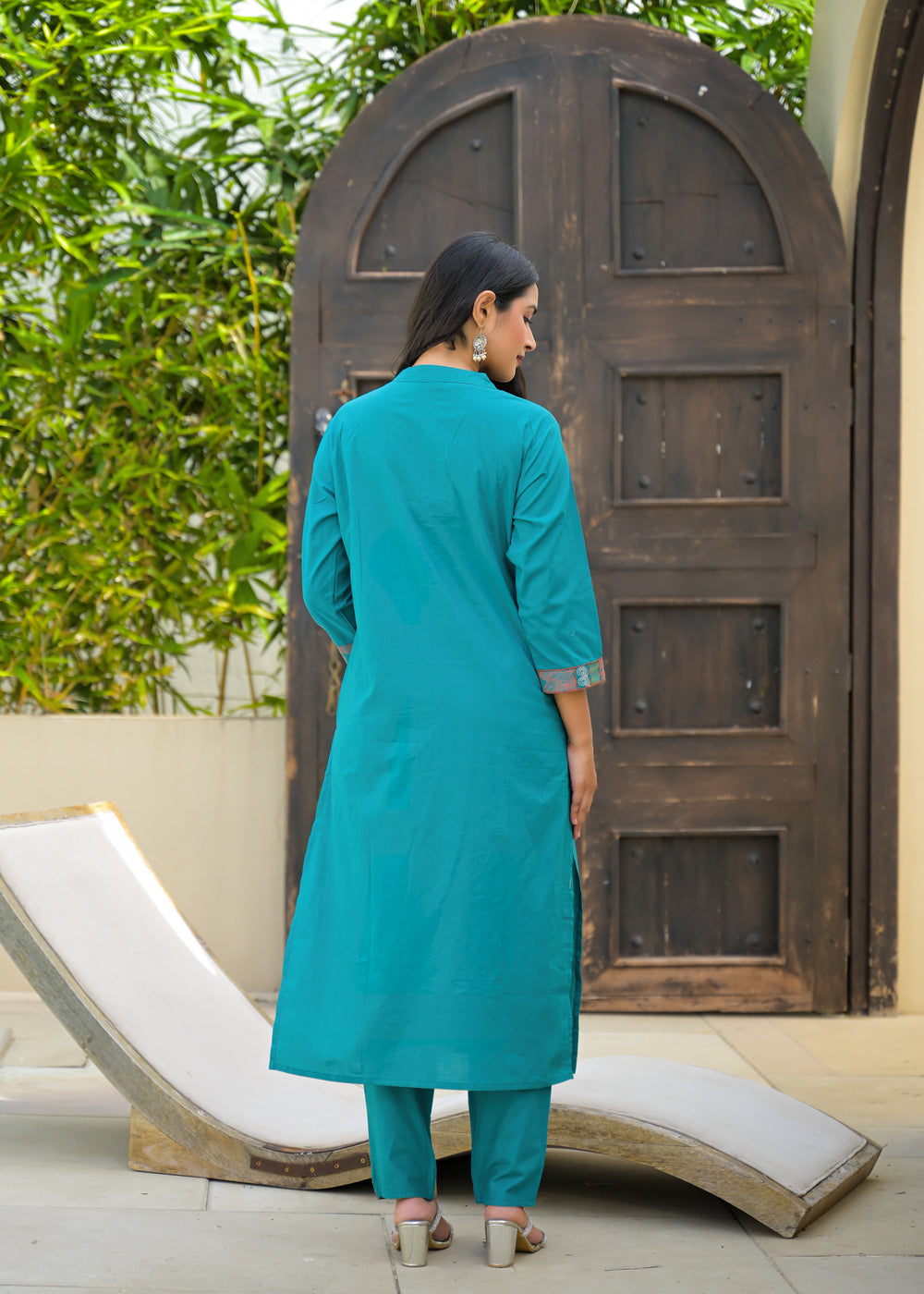 Soul Armor Stylish Neck Embroidered Kurta Set with Pant & Dupatta