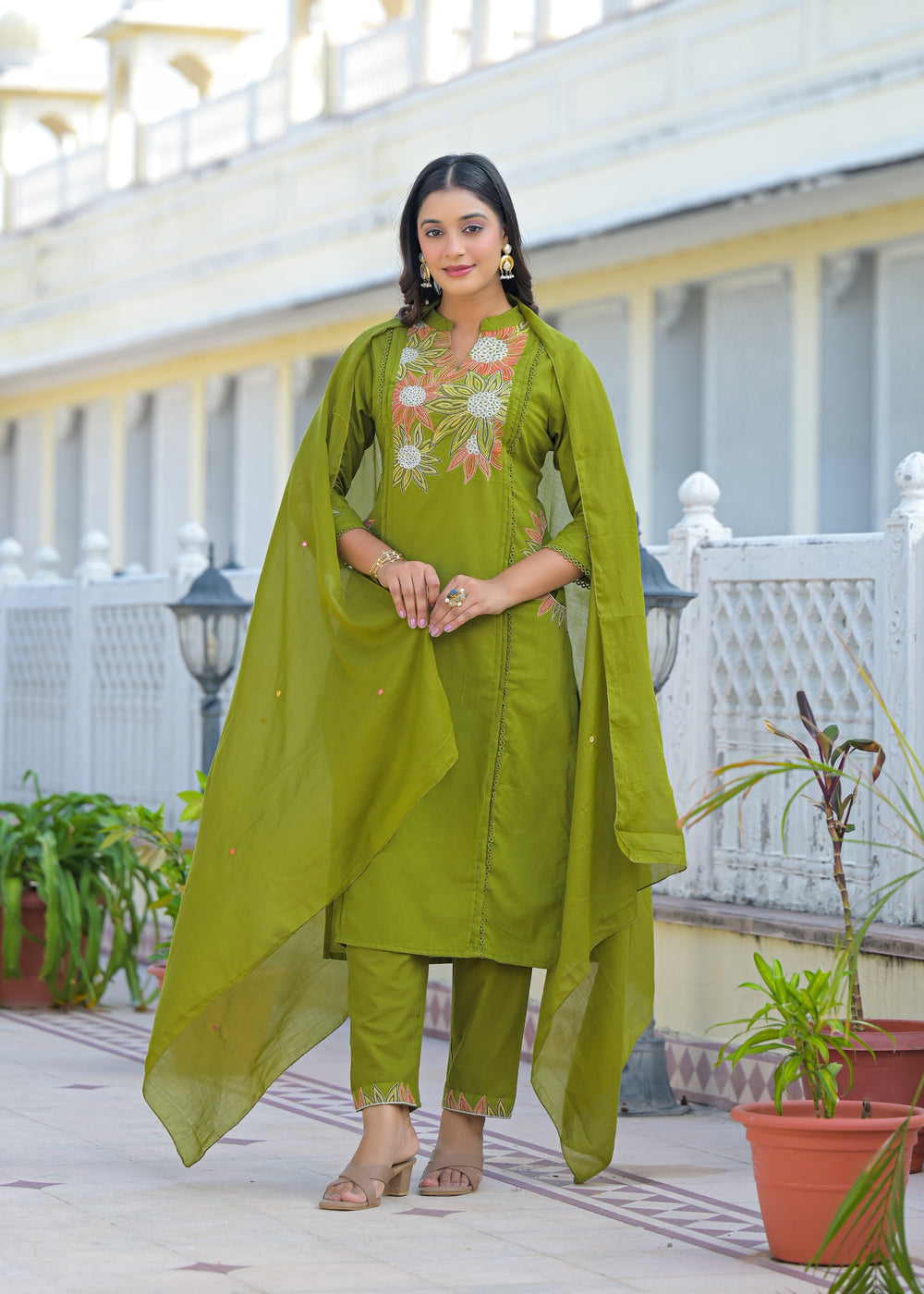 Soul Armor Designer Embroidery Work Kurta Set