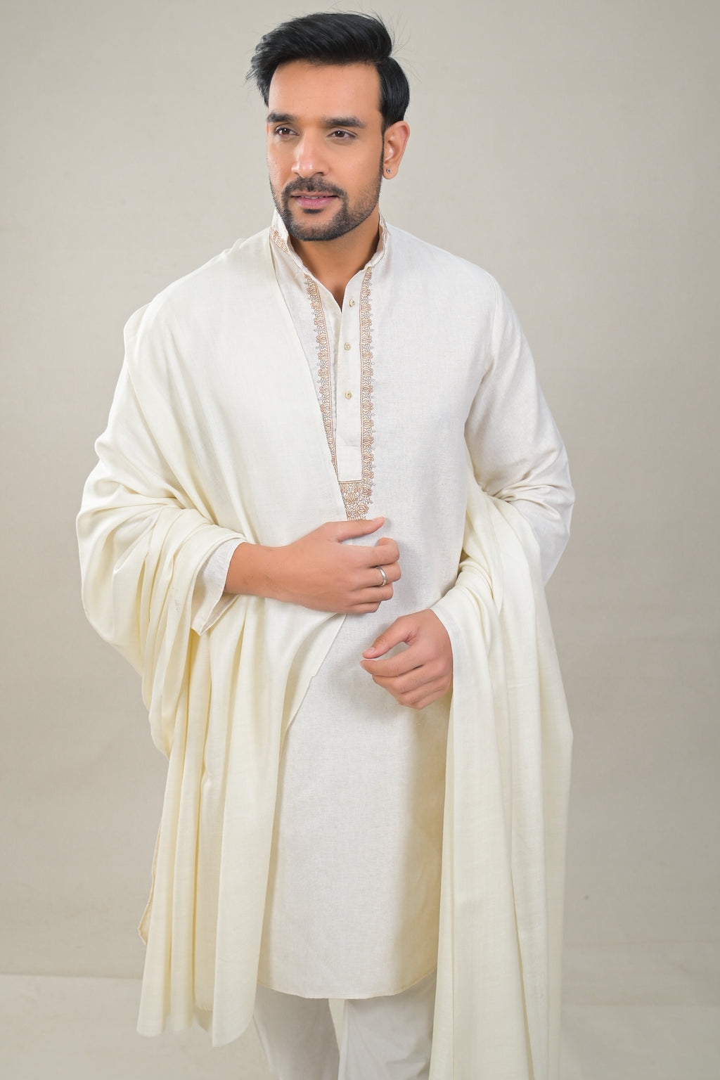Elevate Elegant Solid Woolen Shawl