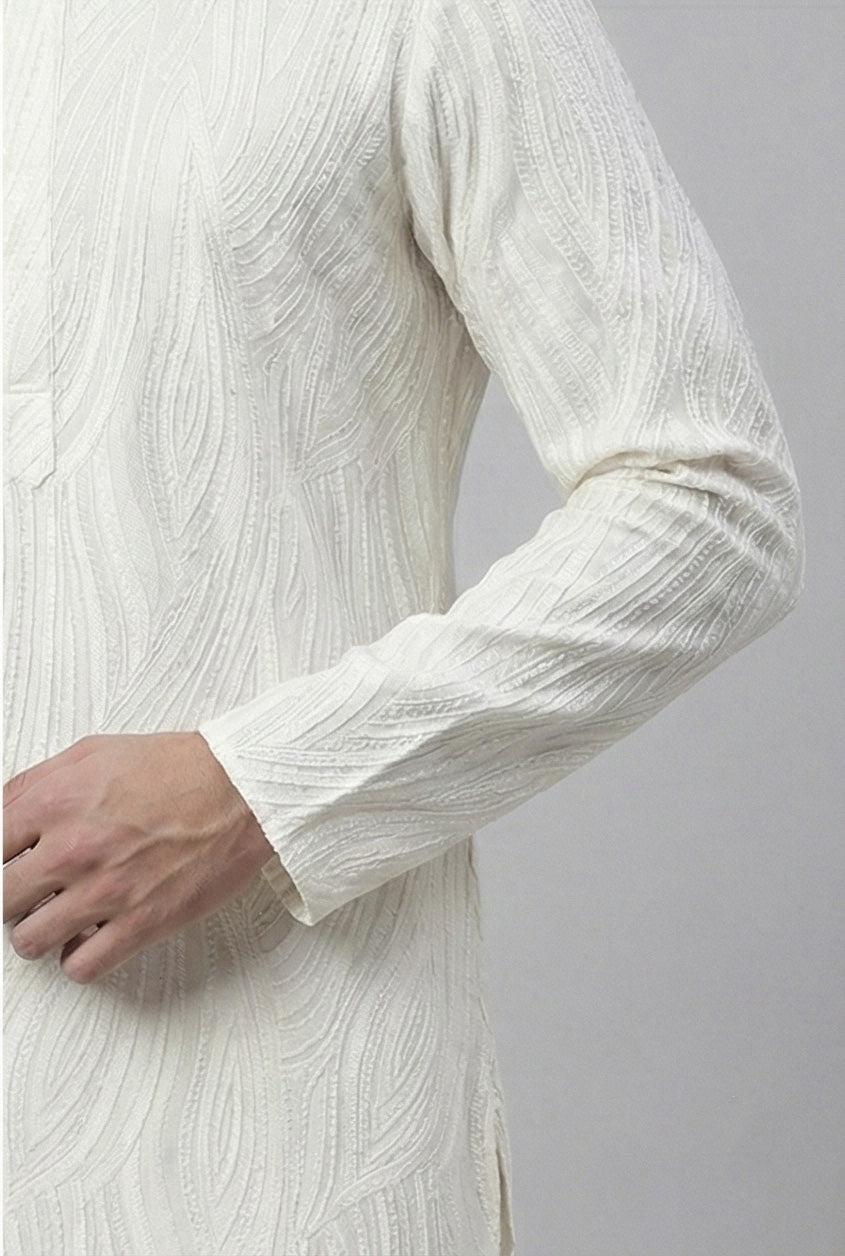 Soul Armor Mens White Subtle Textured All-Over Ethnic Print  Full Sleeve Kurta Set