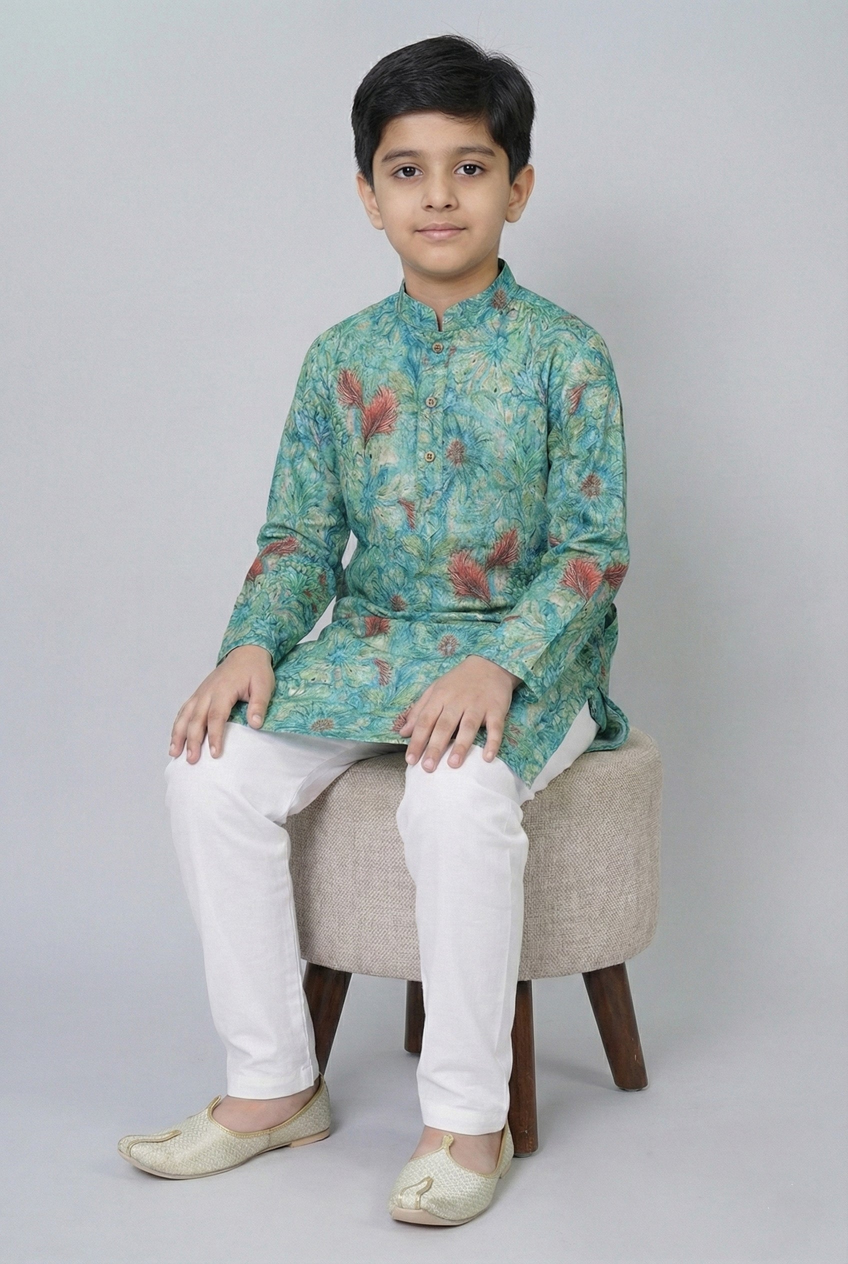 Elevate Ferozi Multicolor Floral Ethnic Design Straight Fit Full Sleeve Kurta Set