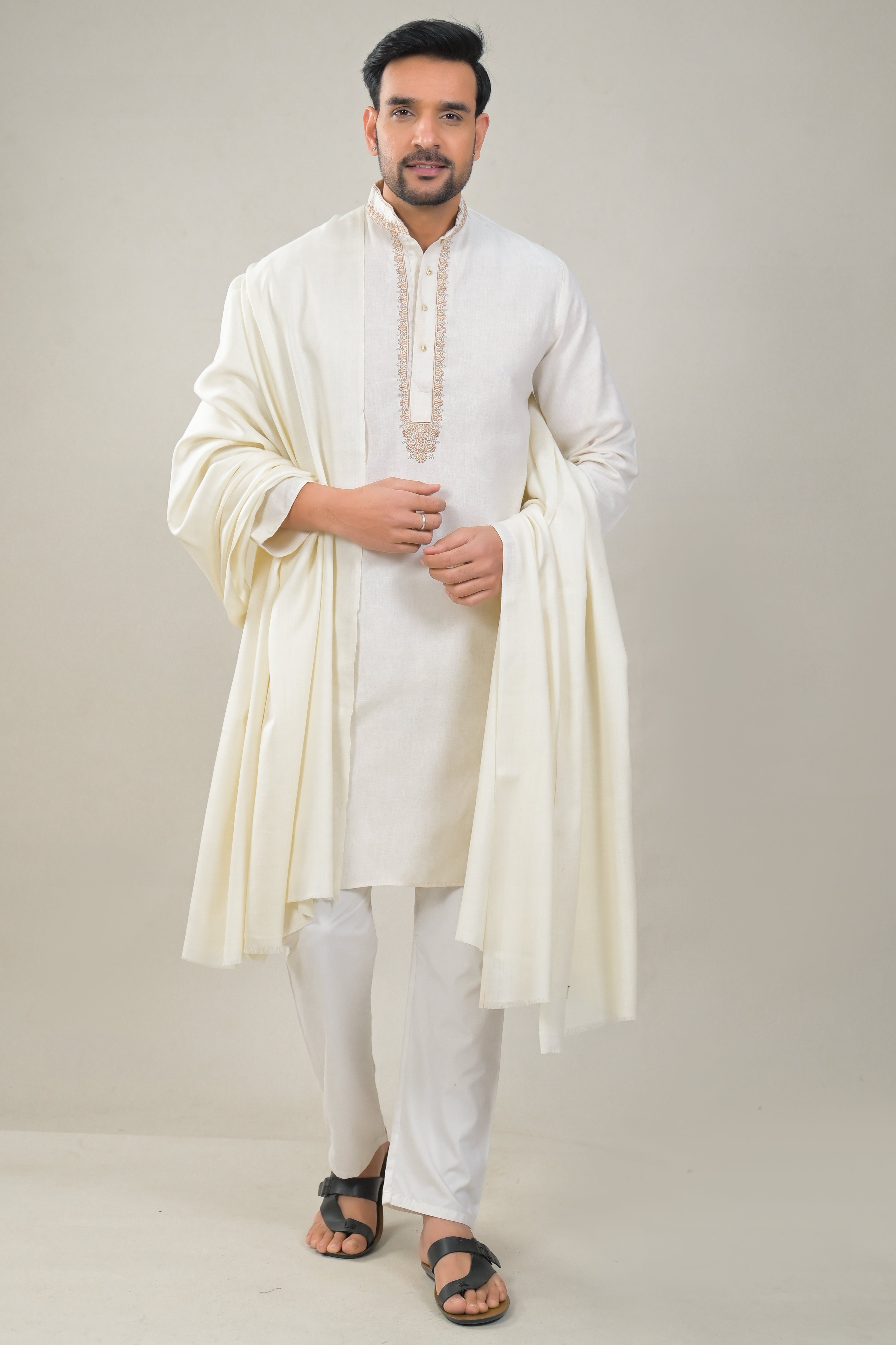 Elevate Elegant Solid Woolen Shawl