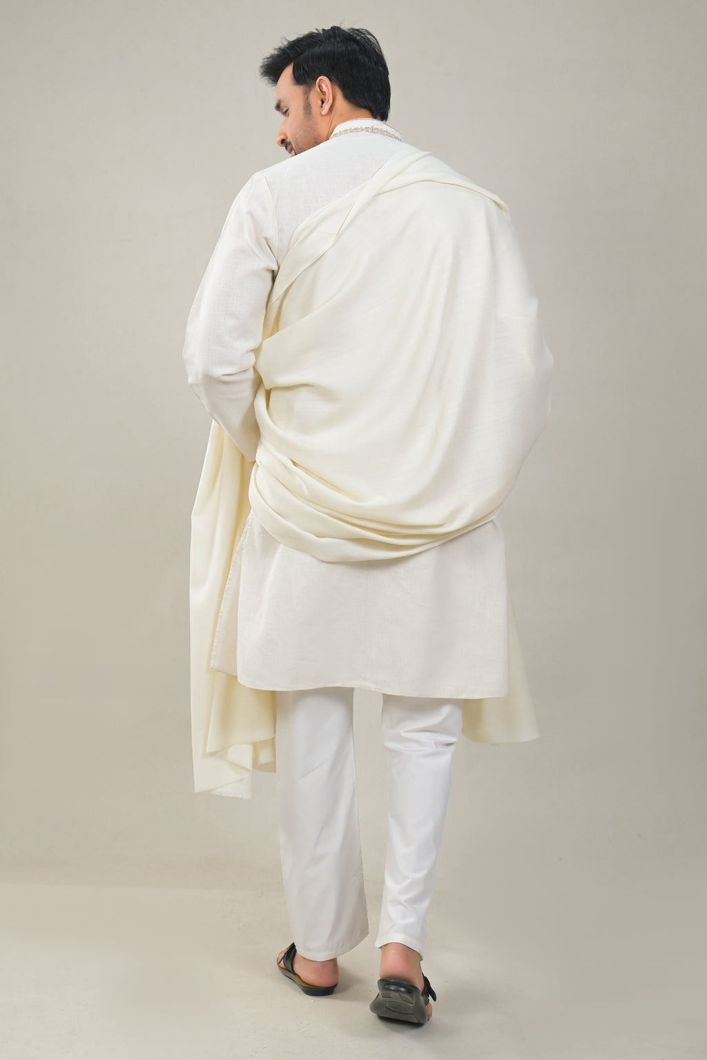 Elevate Elegant Solid Woolen Shawl