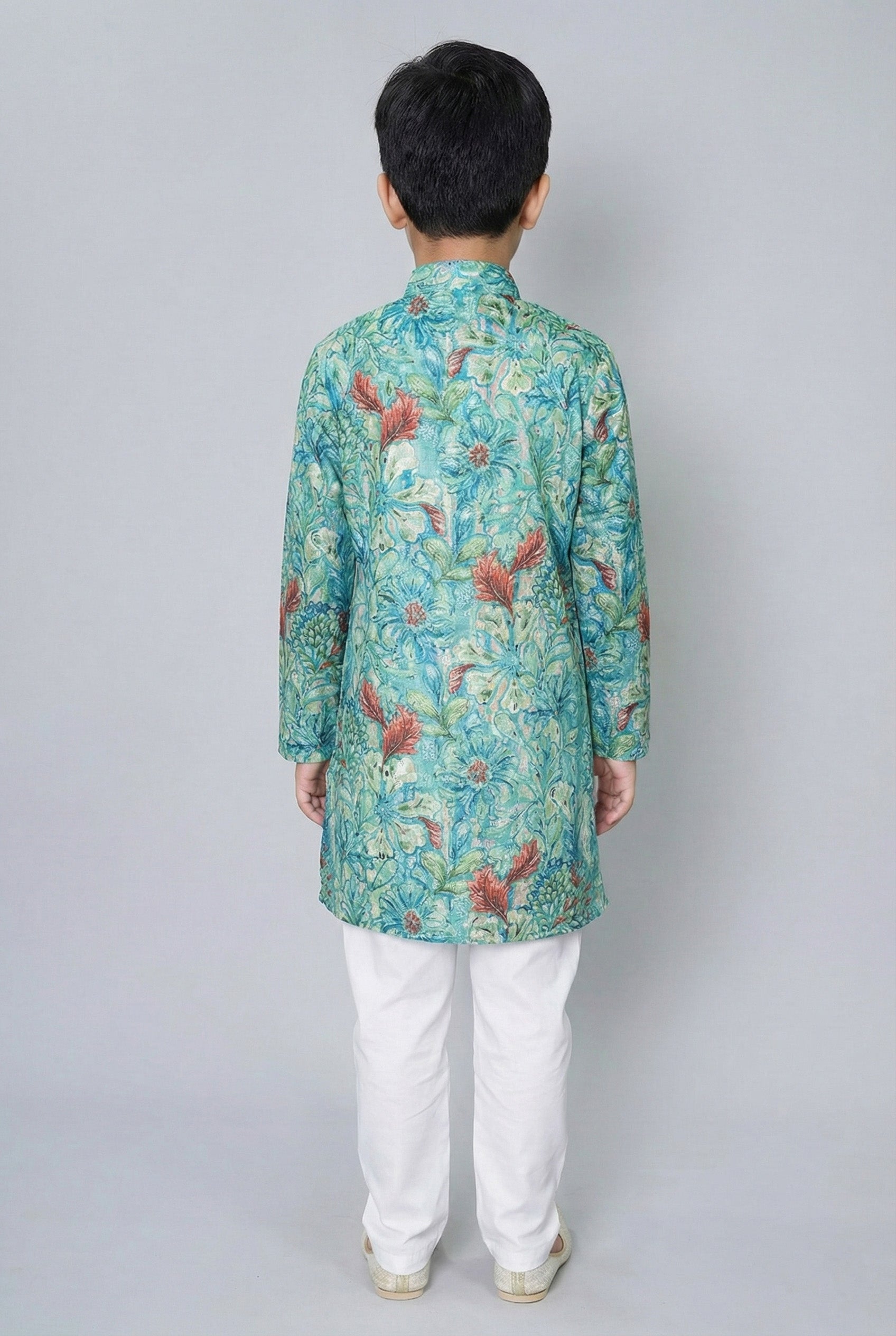 Elevate Ferozi Multicolor Floral Ethnic Design Straight Fit Full Sleeve Kurta Set