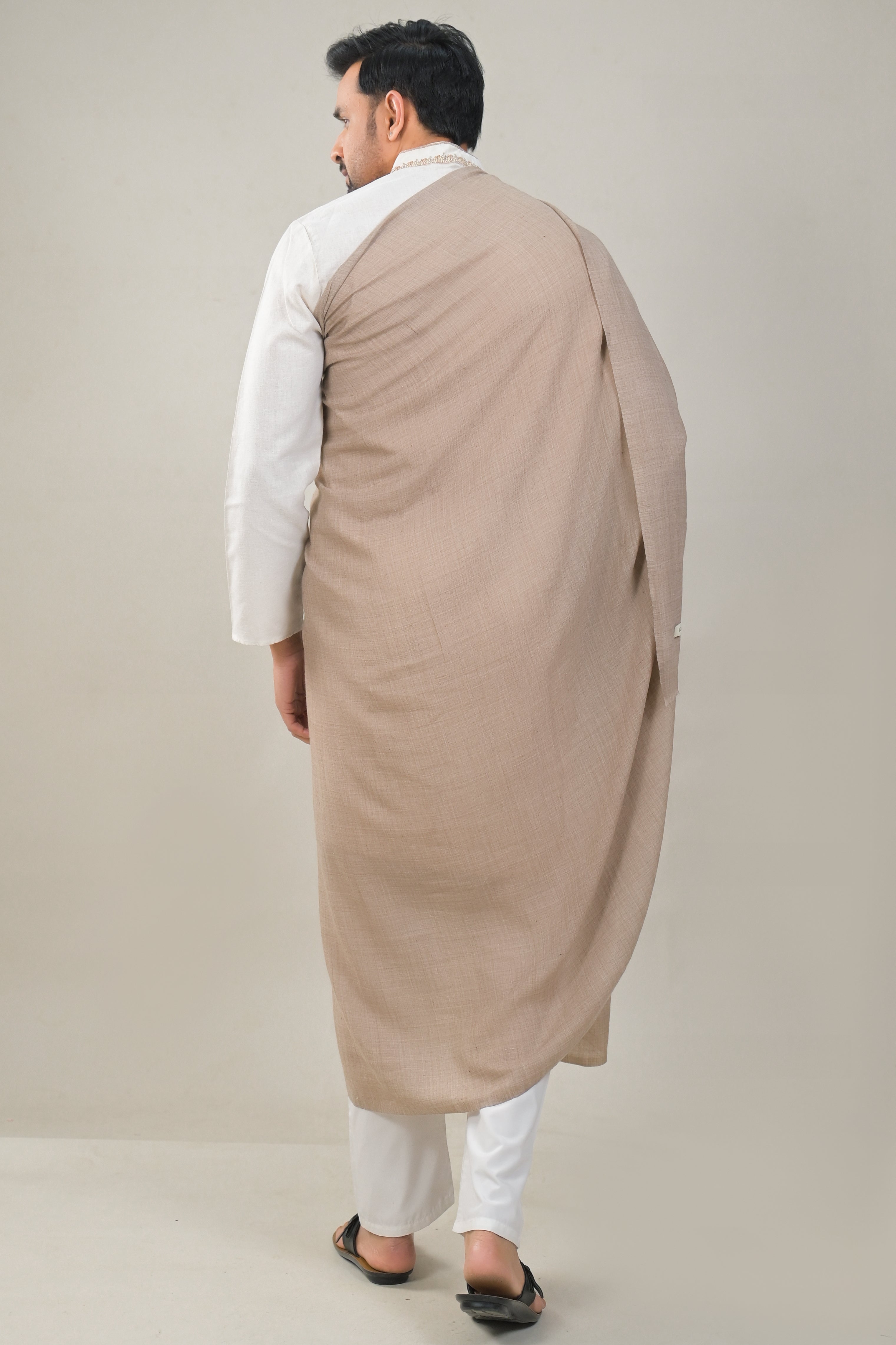 Elevate Elegant Solid Woolen Shawl