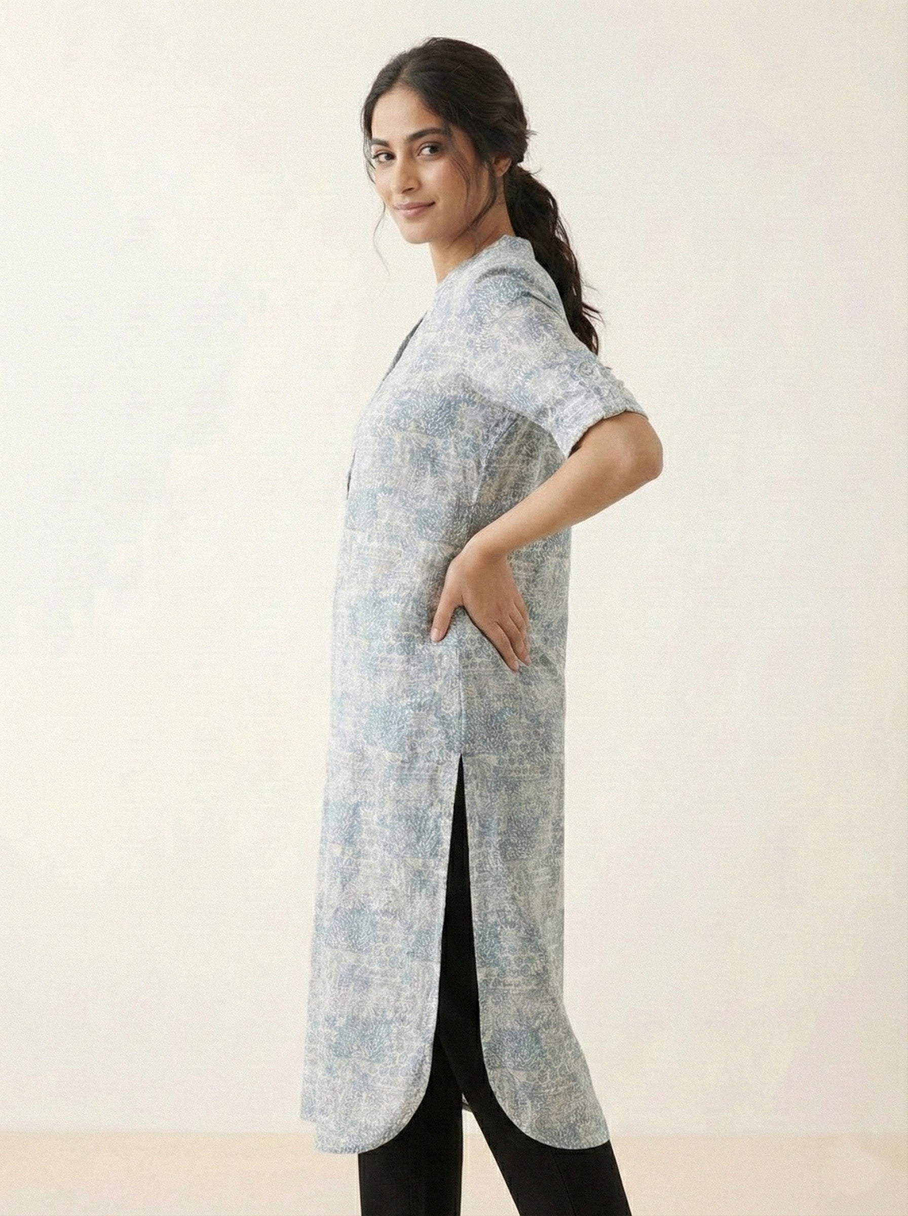 Soul Armor Ladies Printed Persia Mint Straight Kurti with Mandarin Collar and Half Sleeve