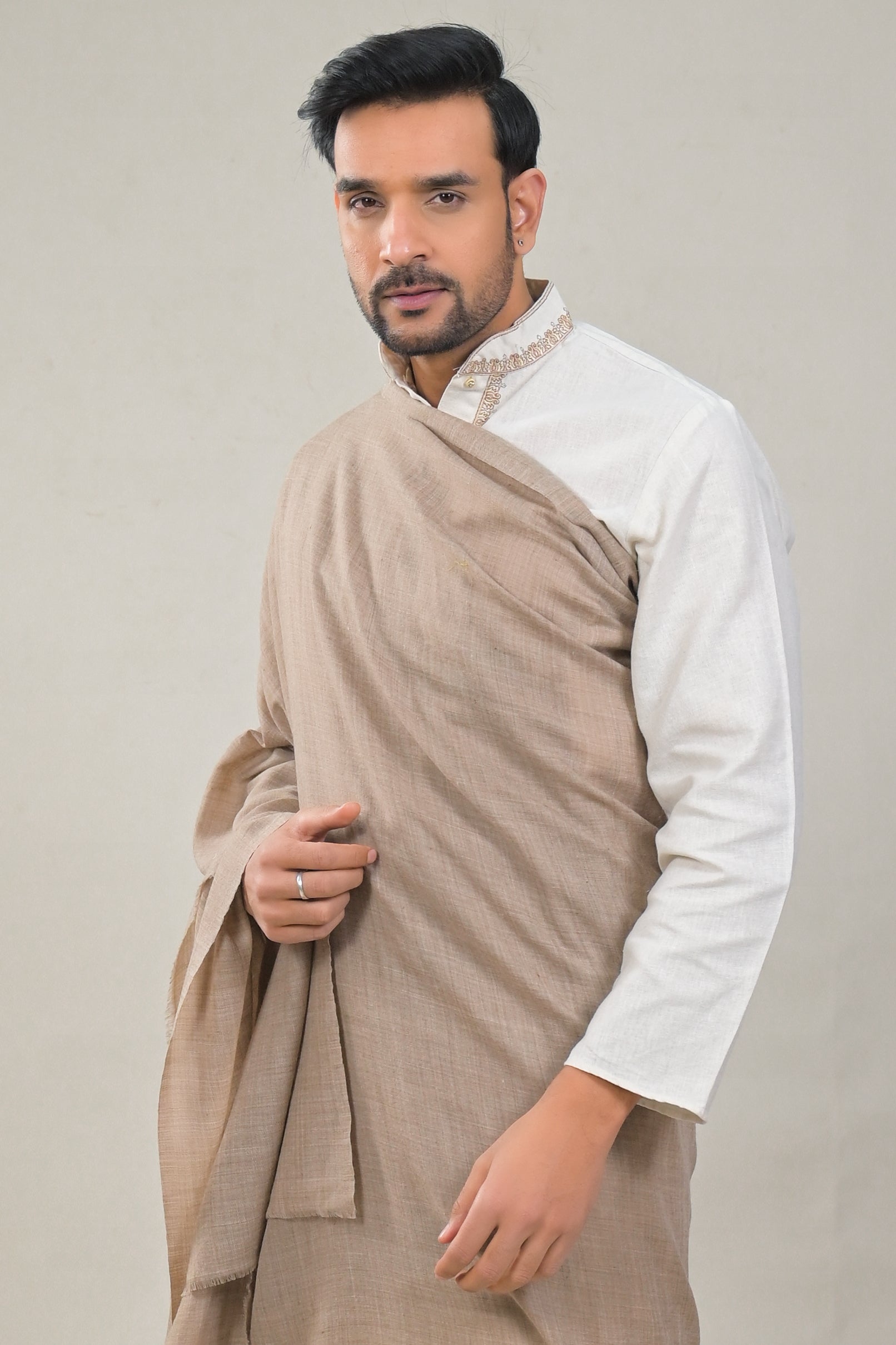 Elevate Elegant Solid Woolen Shawl