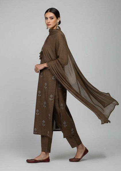 Soul Armor Ladies Traditional 3 Pc Kurti Set with Elegant Buti Motif Print