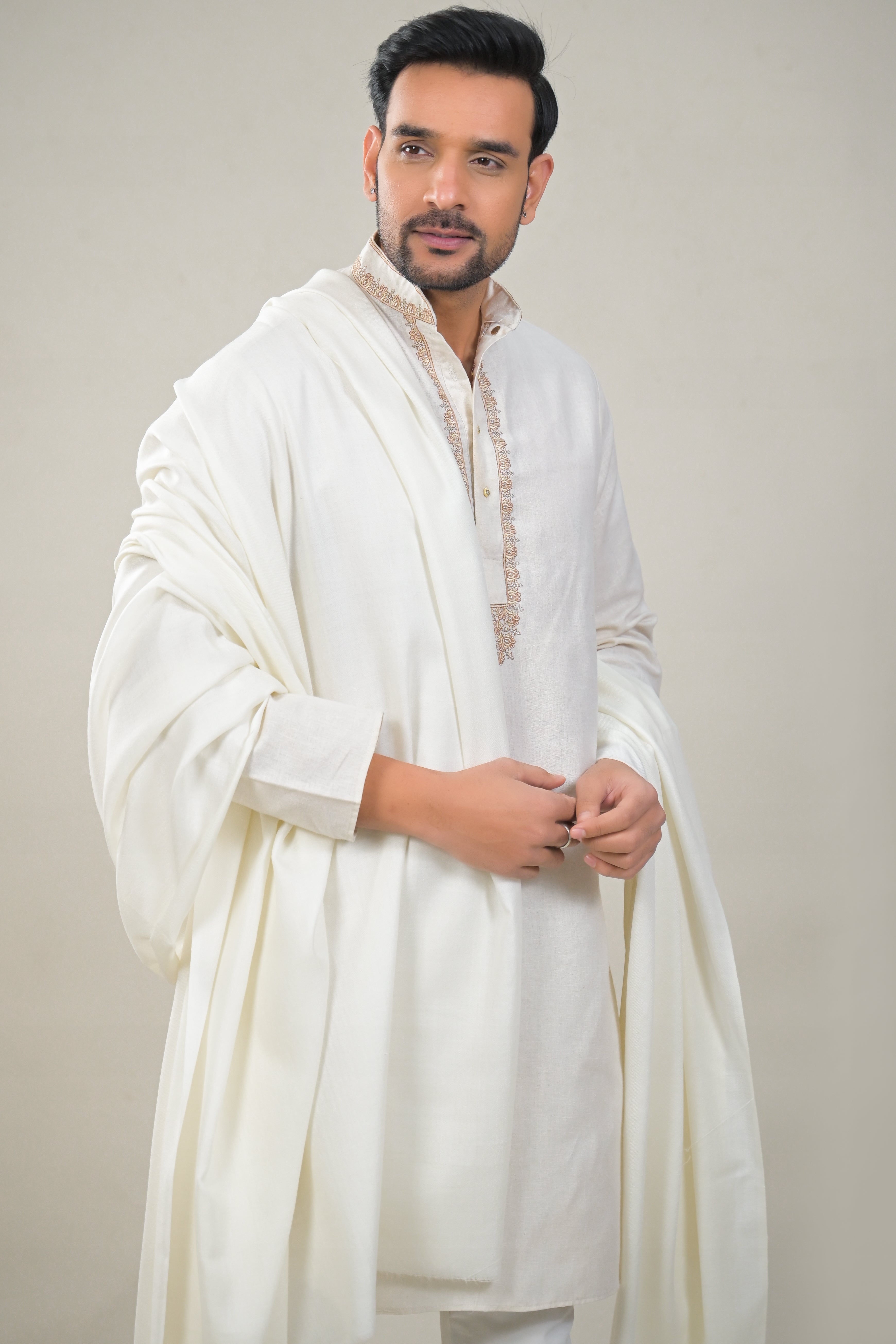 Elevate Classic Plain Woolen Shawl